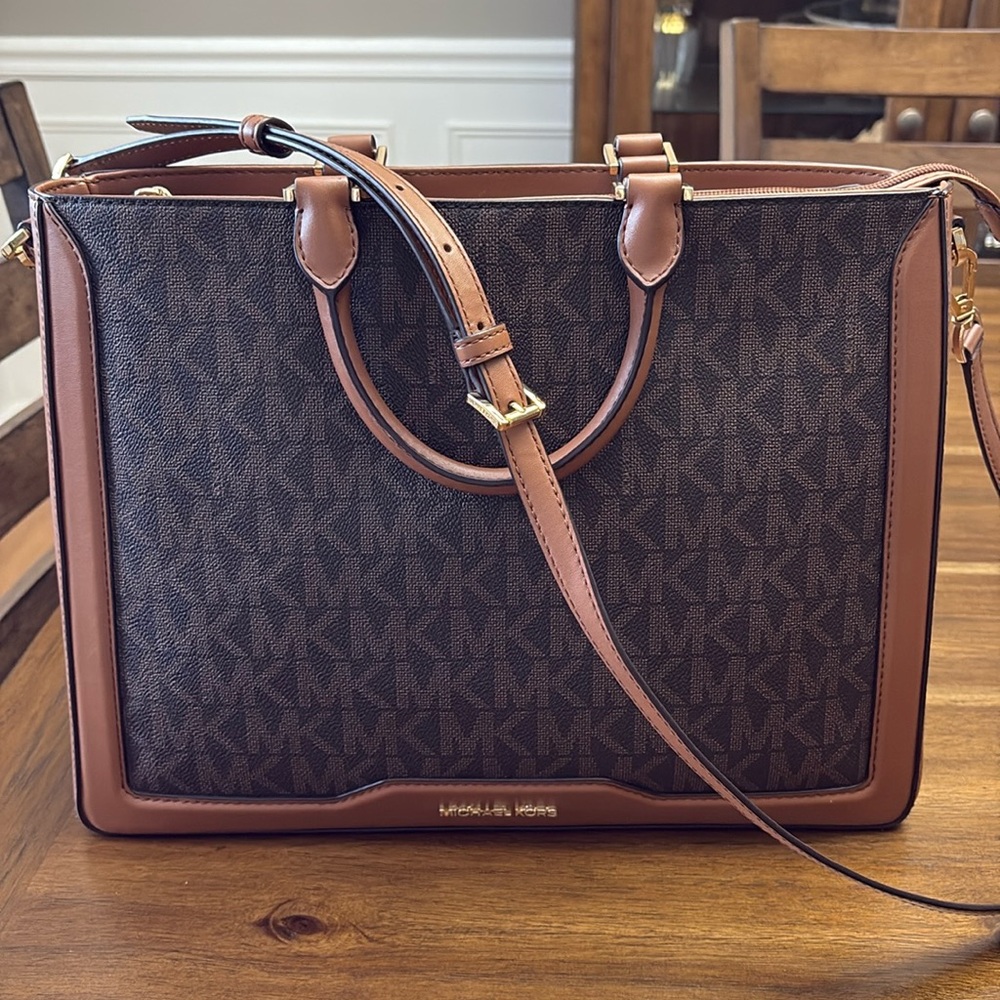 Michael Kors Jessie Large TZ Tote